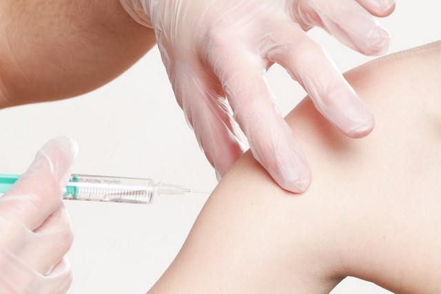 Scénario classique du diabète type 2 : tes cellules adipeuses saturent et nécessitent une injection d’insuline.