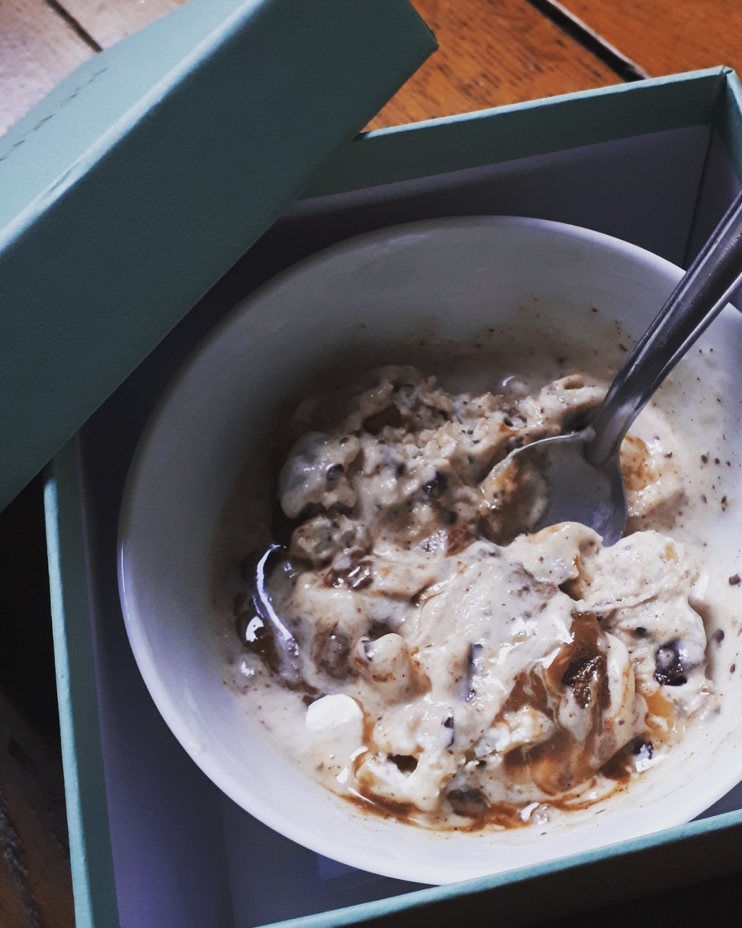 La crème glacée qui fait durer l'été : à base de banane chocolat noisette et tout à fait digeste !